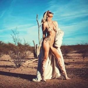 Meet your Posher, Noelle